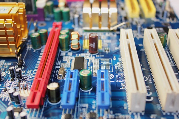 Produzione-automatizzata-di-circuiti-stampati Produzione-automatizzata-di-circuiti-stampati