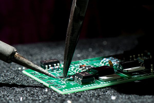 Progetti-custom-per-schede-elettroniche-modena Progetti-custom-per-schede-elettroniche-modena